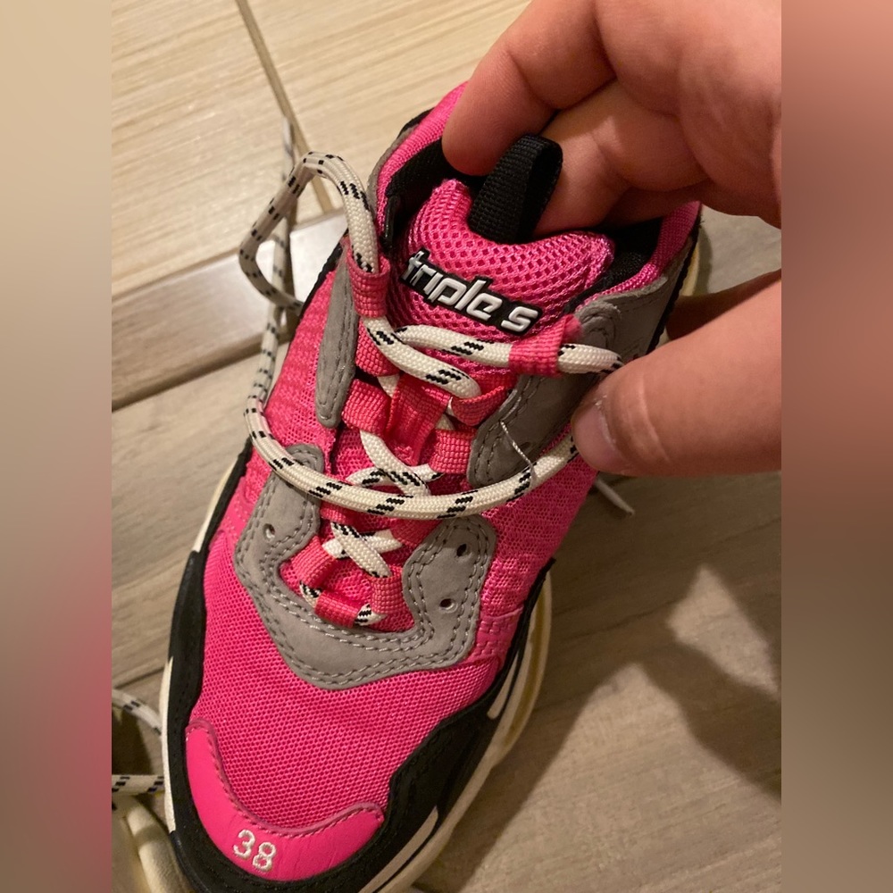 Balenciaga Triple S Pink and White Sneakers - Picture 9 of 9